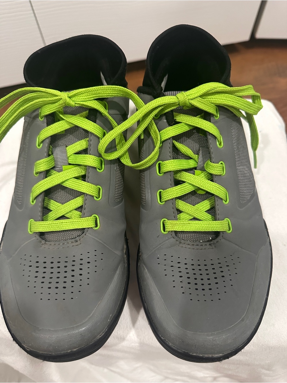 Shimano SH-GR700 GR7 Mountain Bike Shoes Men 5.8 EU 39 Flat Pedal Gray Green